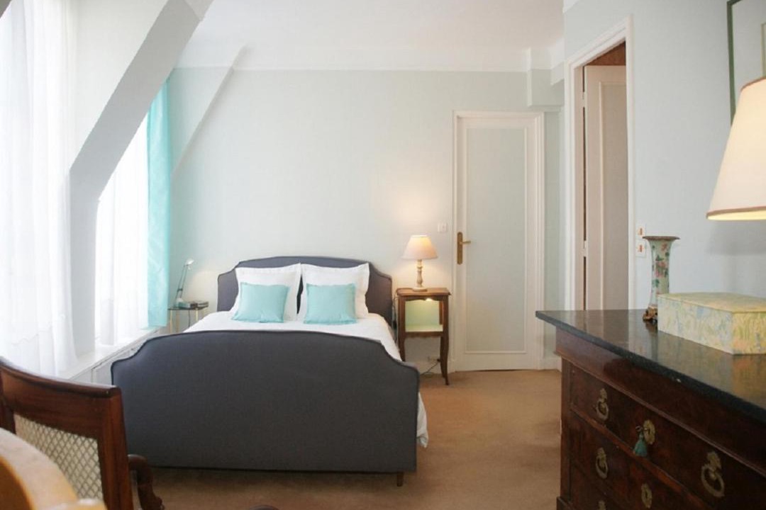Photo of Bedroom in 16th Arrondissement