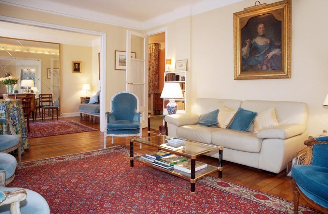Photo of Livingroom in 16th Arrondissement