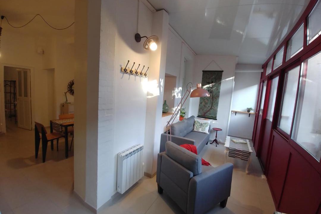 Photo of Livingroom in Convention