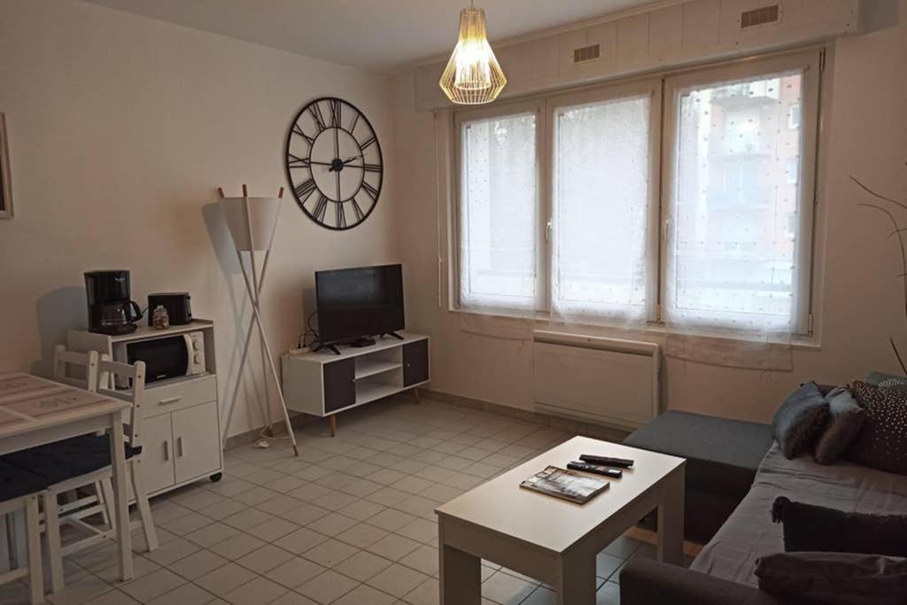 Photo of Livingroom in Lens