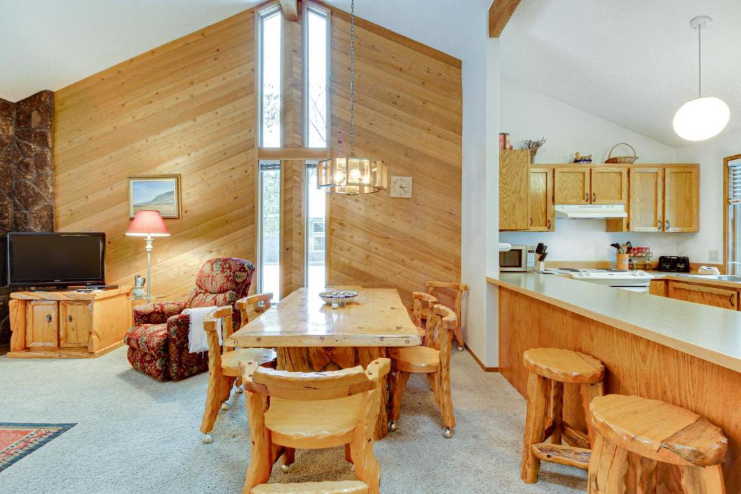 Photo of Livingroom in Sunriver