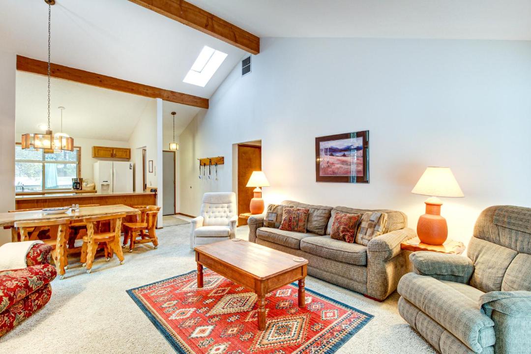 Photo of Livingroom in Sunriver