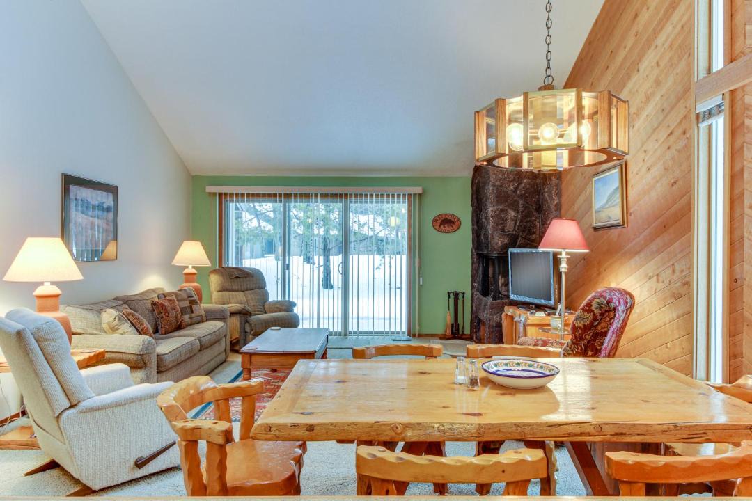 Photo of Livingroom in Sunriver