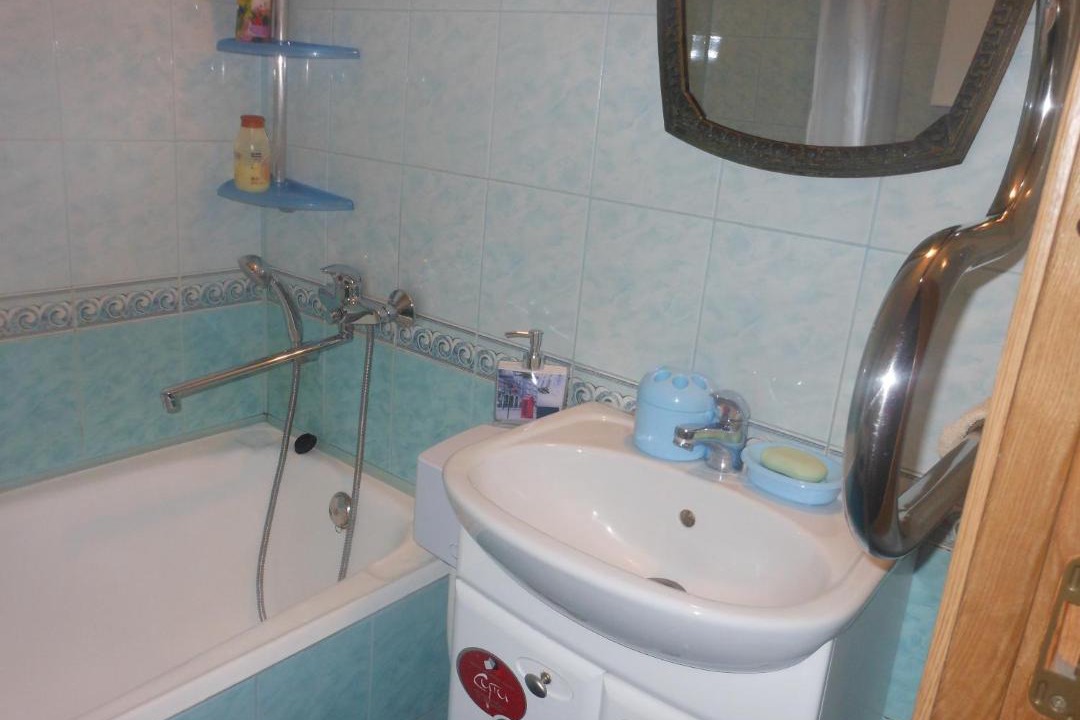 Photo of Bathroom in Petrodvortsovy District