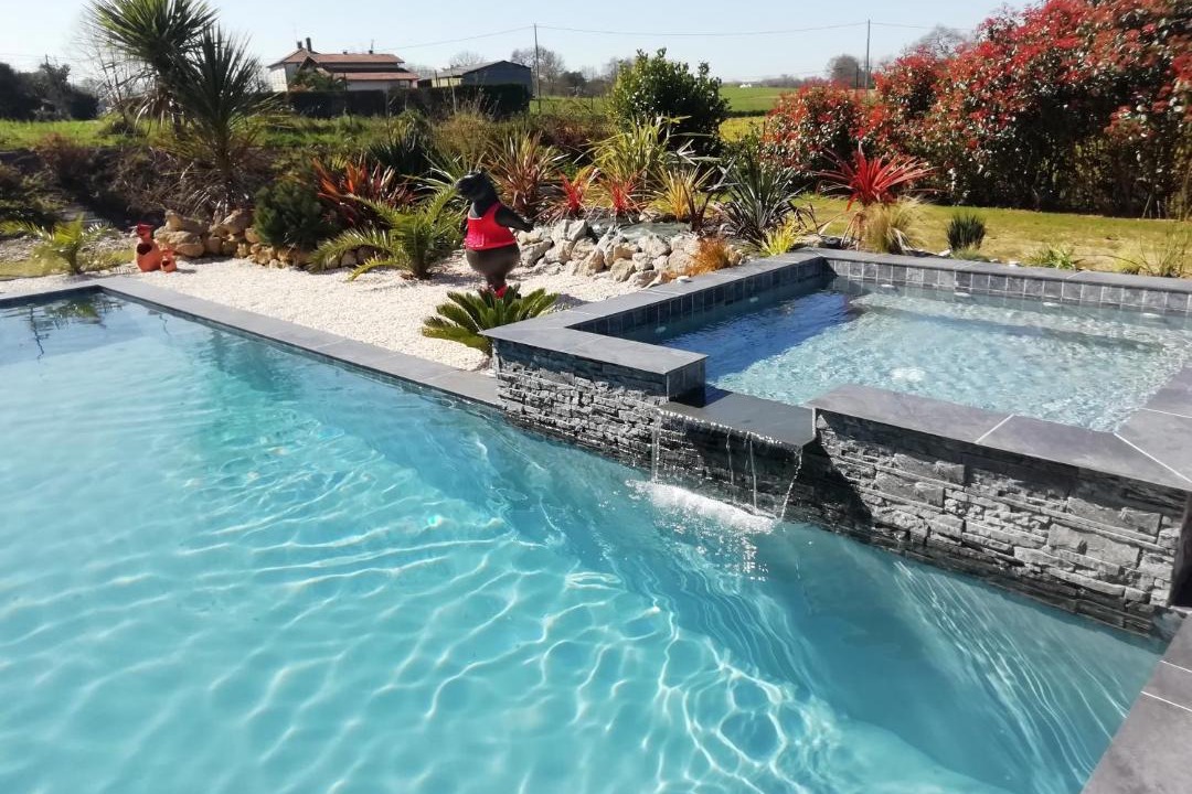 Photo of Others in Josse