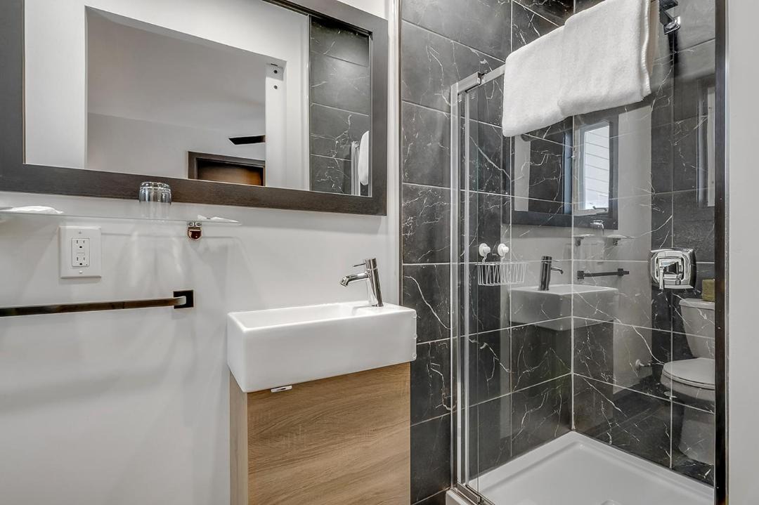 Photo of Bathroom in Desjardins