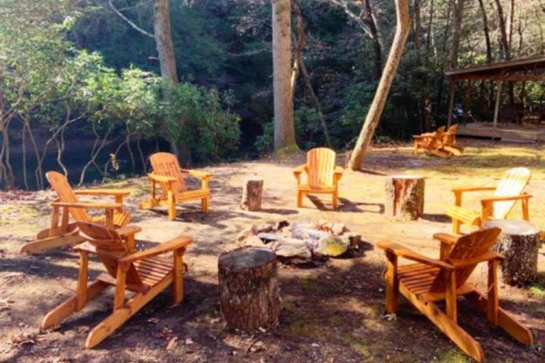 Photo of Patio Balcony in McCaysville