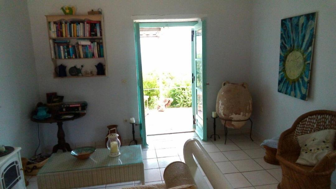 Photo of Livingroom in Elation