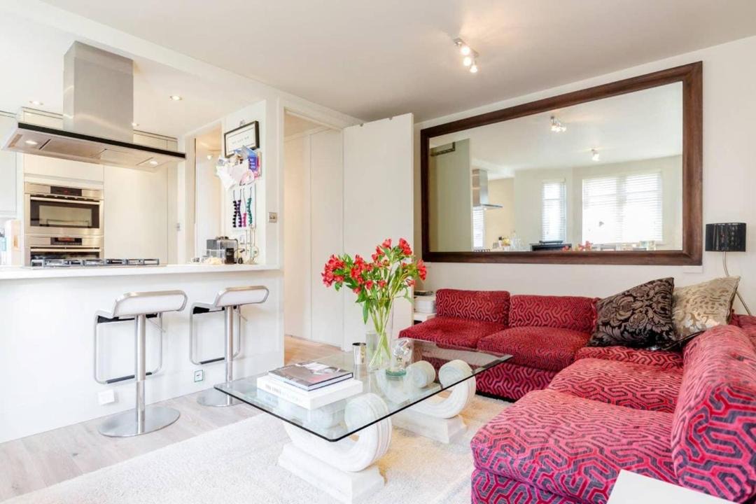 Photo of Livingroom in Prince's