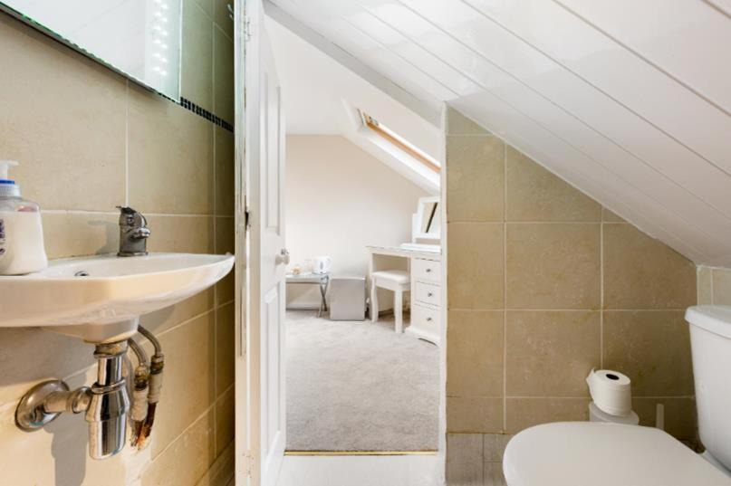 Photo of Bathroom in Alperton