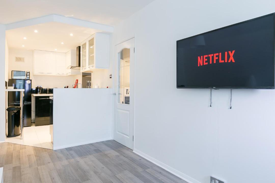 Photo of Others in Broad Green