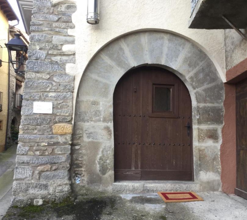 Photo of Buildings in Lascuarre
