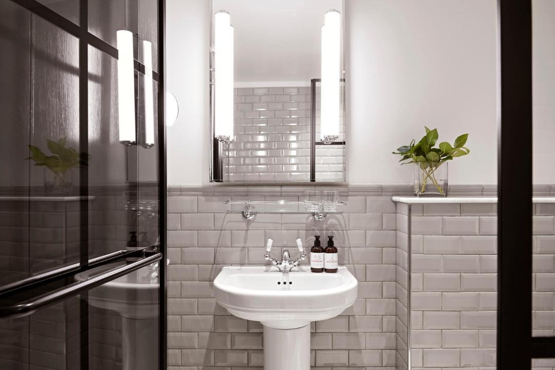 Photo of Bathroom in Bloomsbury