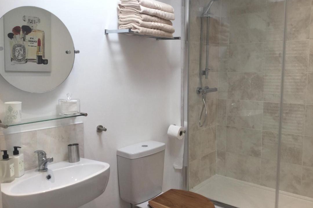 Photo of Bathroom in Bont Newydd