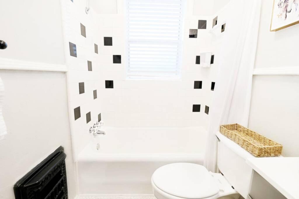 Photo of Bathroom in Lower Greenville