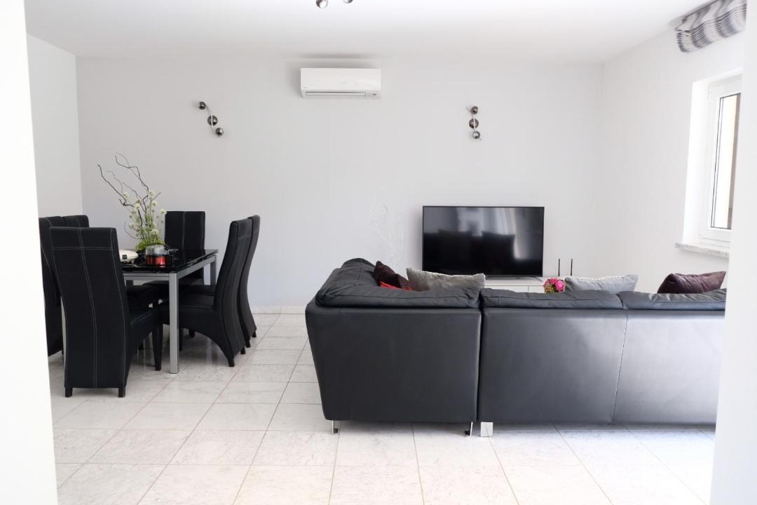 Photo of Livingroom in Povlja