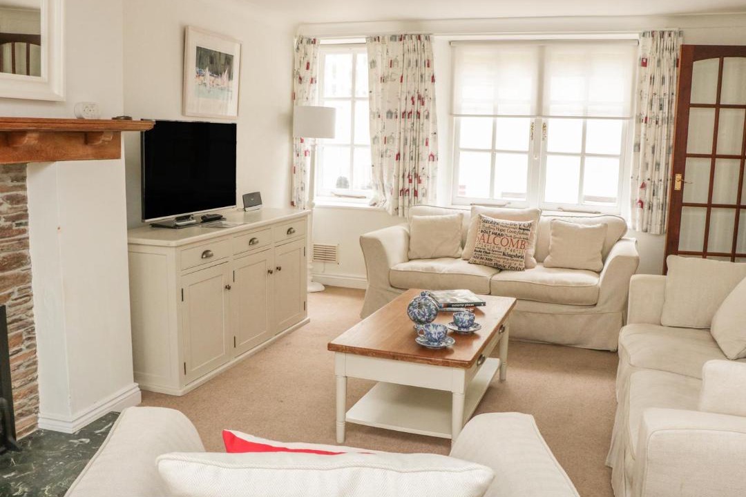Photo of Livingroom in Salcombe