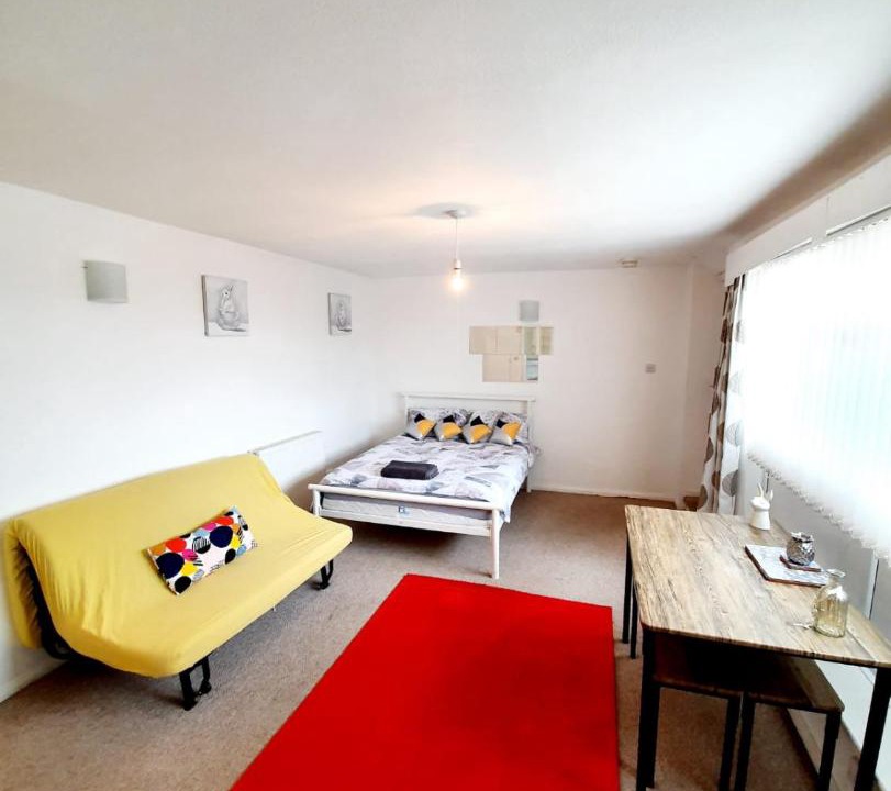 Photo of Livingroom in Rayleigh