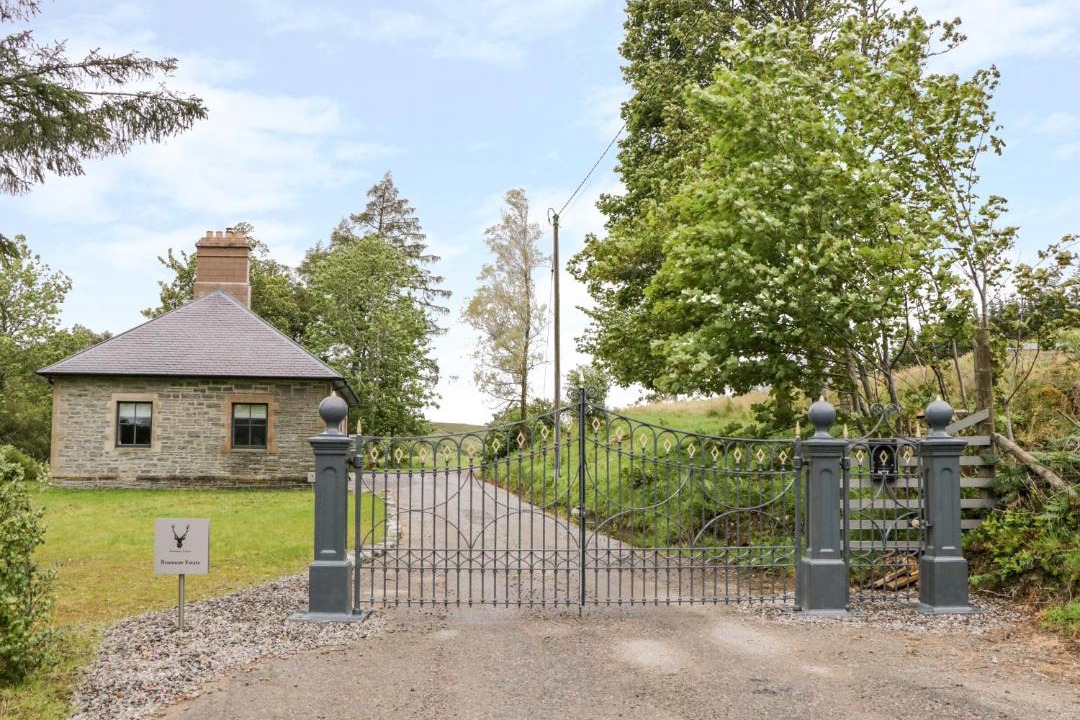 Photo of Buildings in Garve