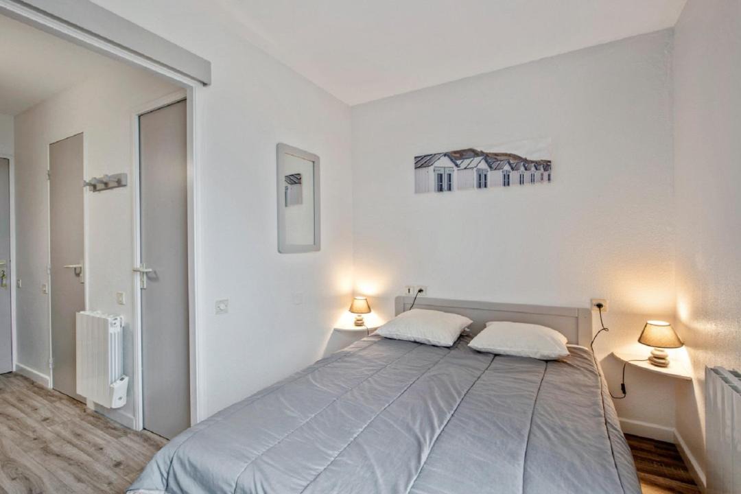 Photo of Bedroom in Pornichet