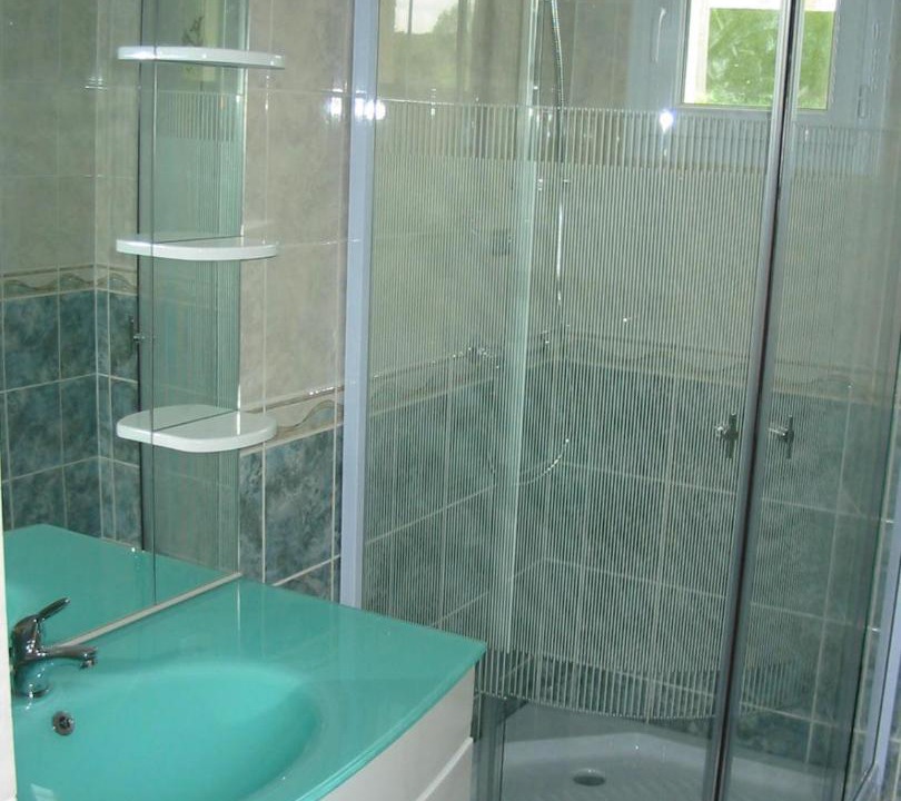Photo of Bathroom in Crasville