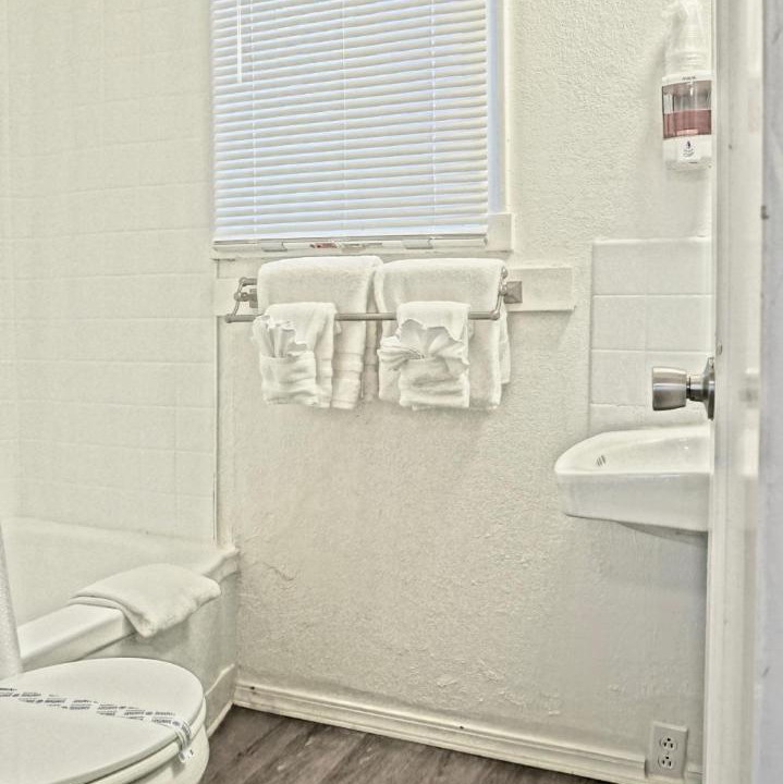 Photo of Others in Oakridge