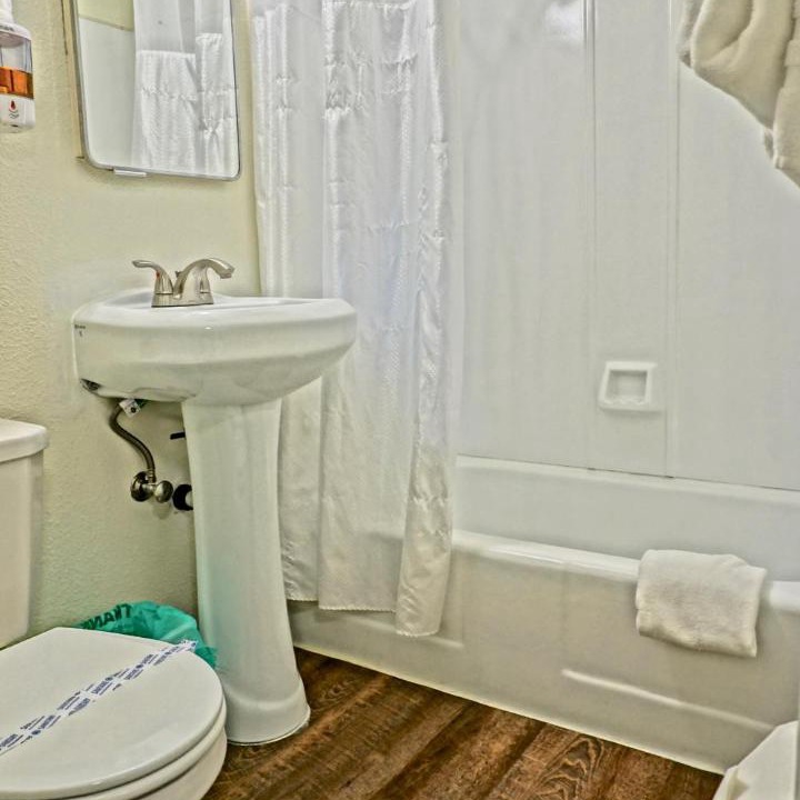 Photo of Others in Oakridge