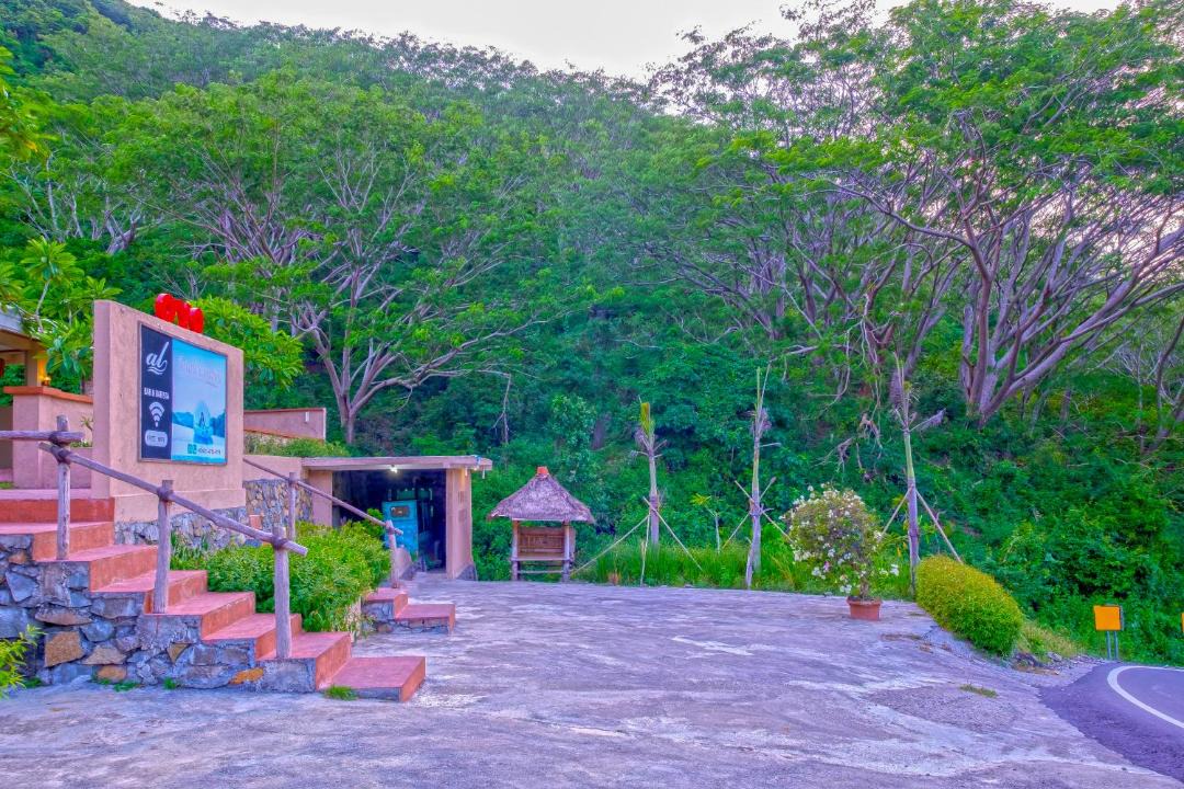 Photo of Buildings in Selong Belanak