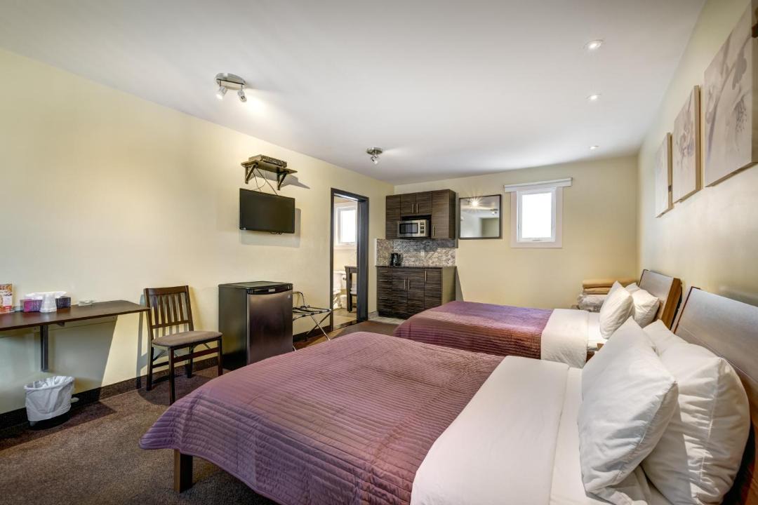 Photo of Bedroom in Cote-Des-Neiges—Notre-Dame-De-Grace