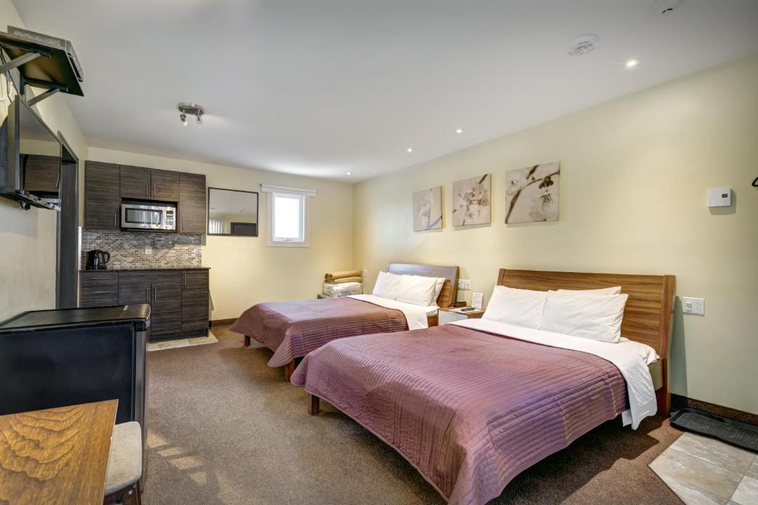 Photo of Bedroom in Cote-Des-Neiges—Notre-Dame-De-Grace