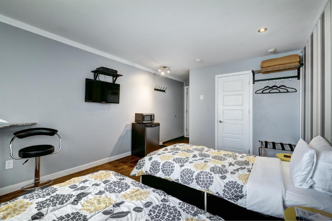 Photo of Bedroom in Cote-Des-Neiges—Notre-Dame-De-Grace