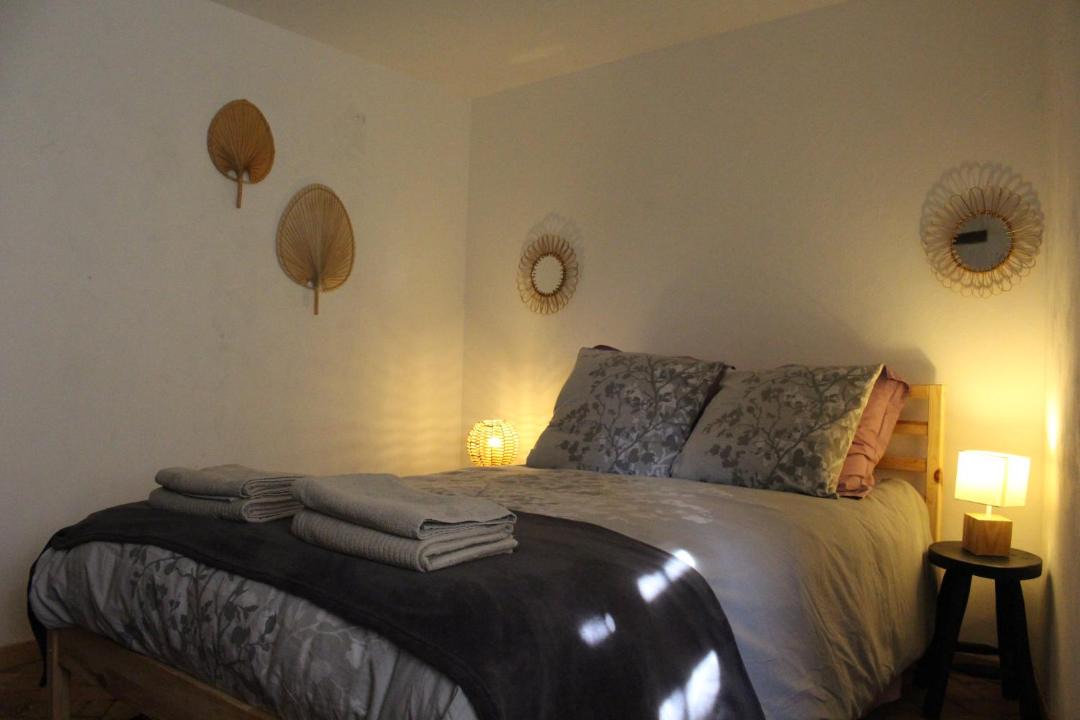 Photo of Bedroom in Arles City Centre