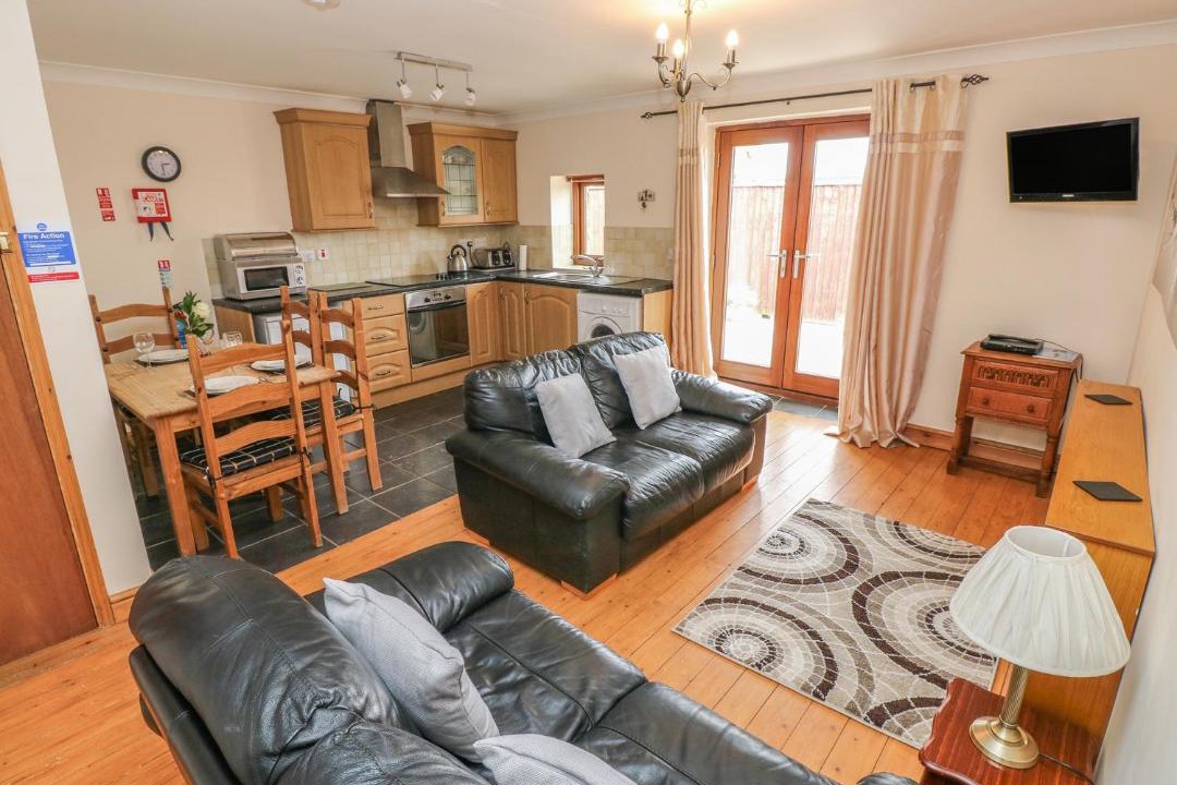 Photo of Others in Llanrhidian Higher