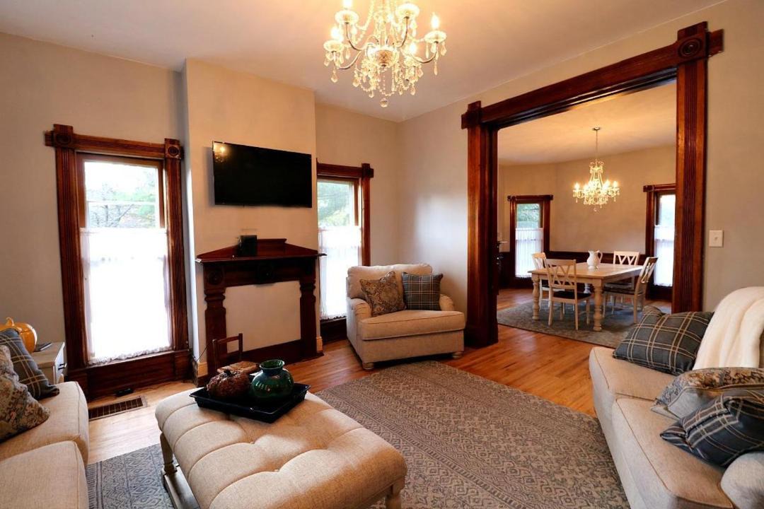Photo of Livingroom in Ellicottville