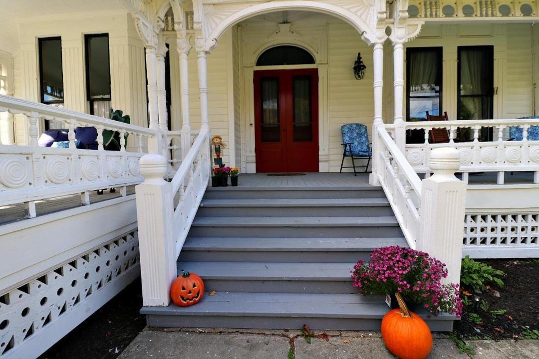 Photo of Buildings in Ellicottville