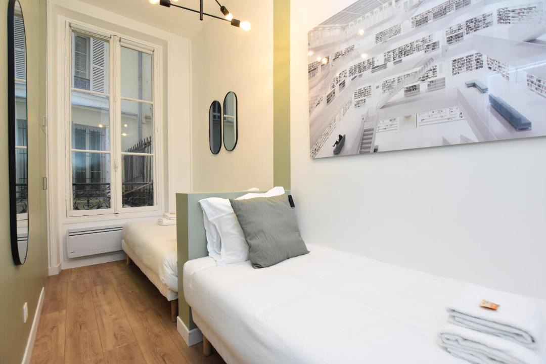 Photo of Bedroom in 12th Arrondissement
