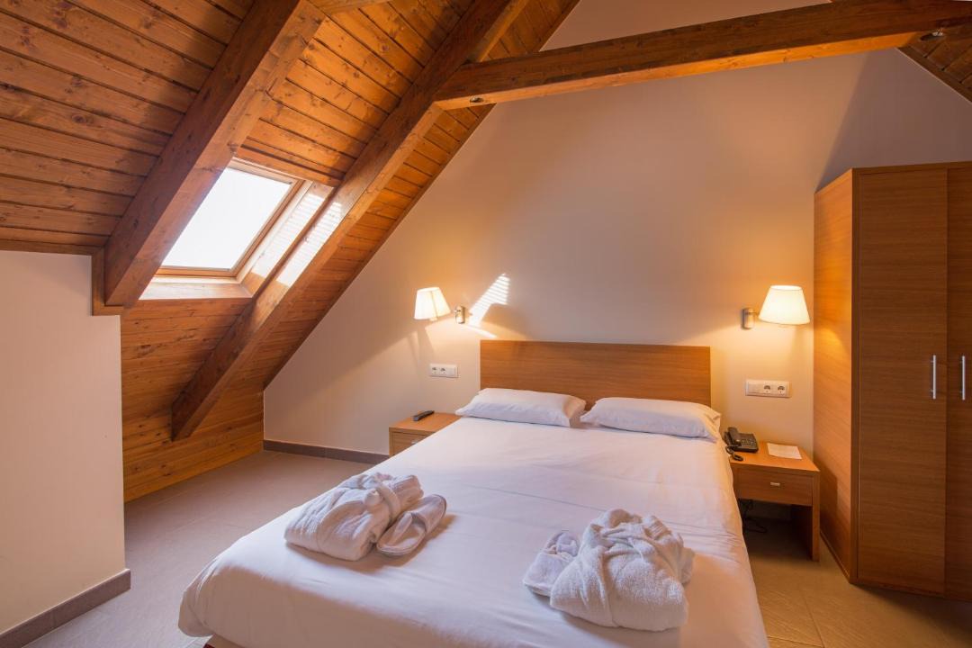 Photo of Bedroom in Esterri D'Aneu