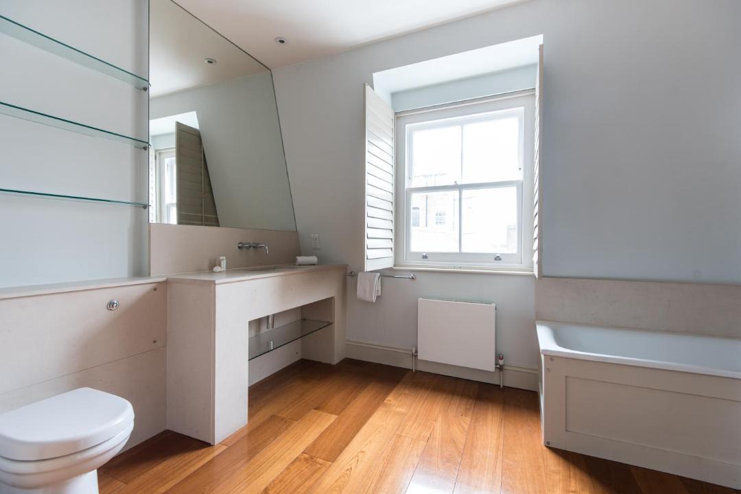 Photo of Bathroom in Royal Borough of Kensington and Chelsea