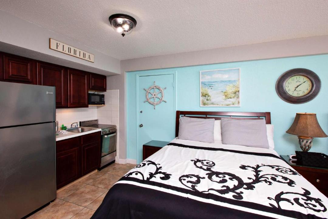 Photo of Bedroom in Daytona Beach Shores