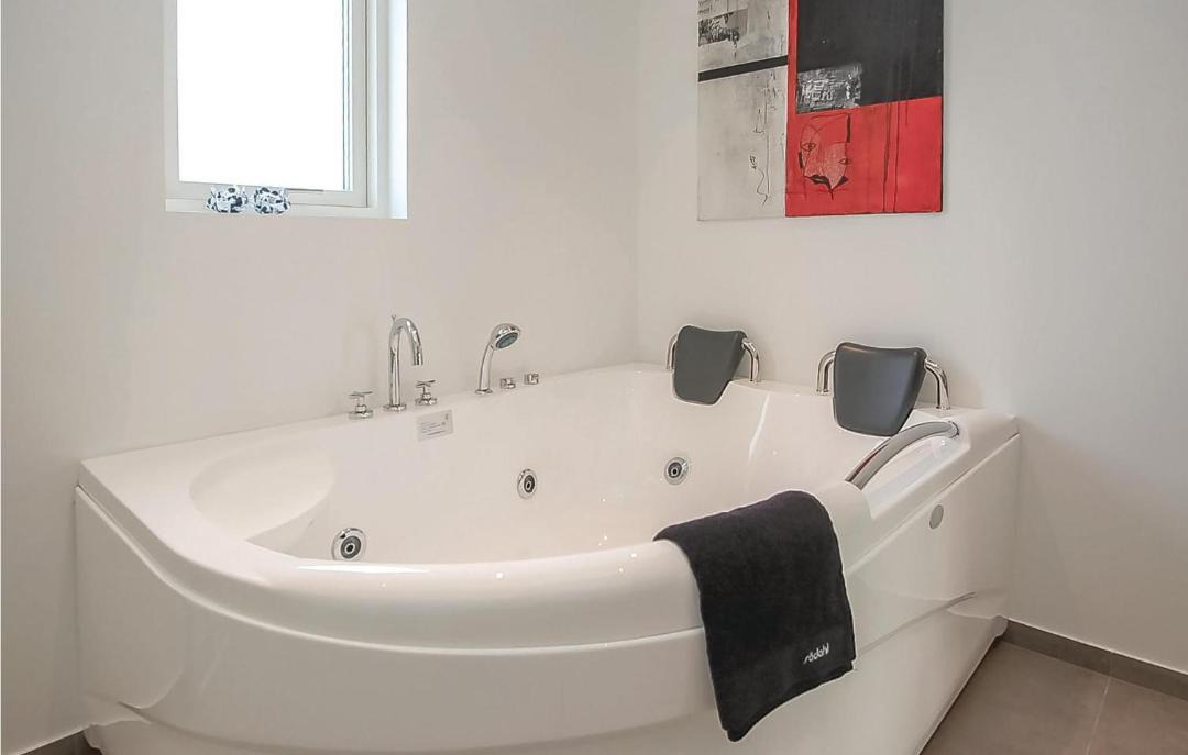Photo of Bathroom in Fynshav