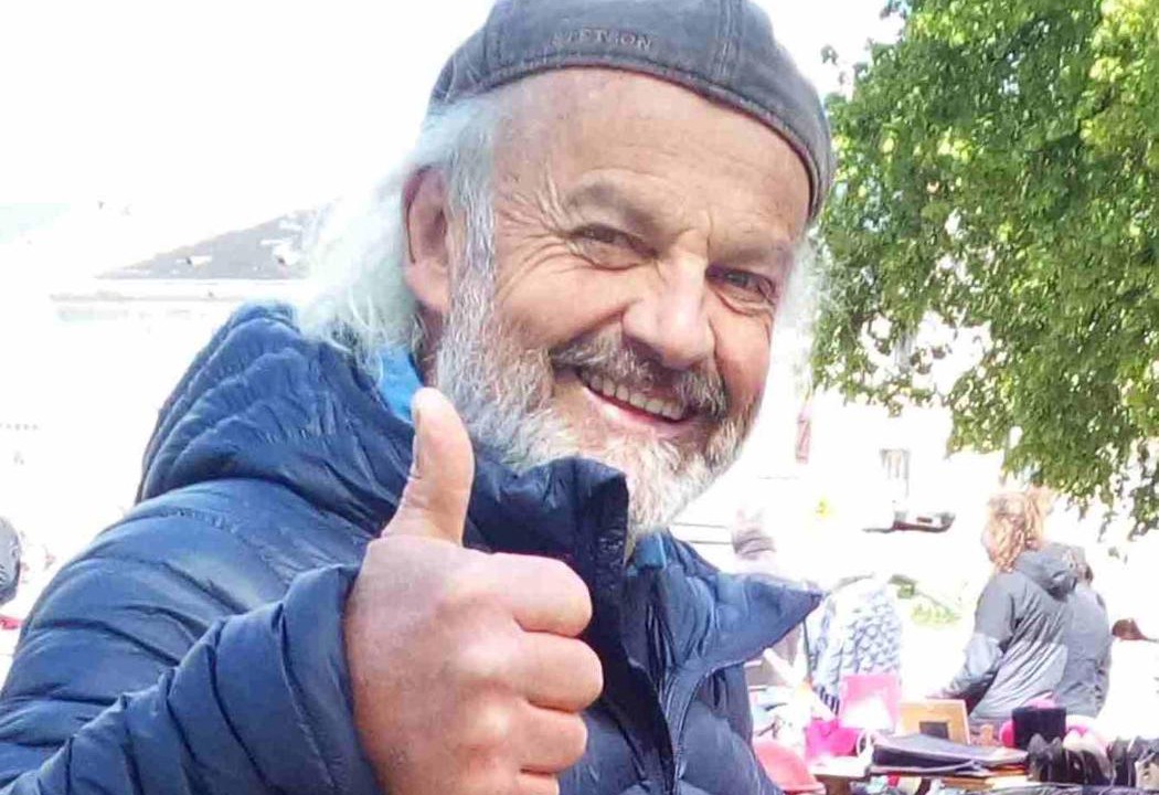 Photo of Human In Picture in Le Dorat