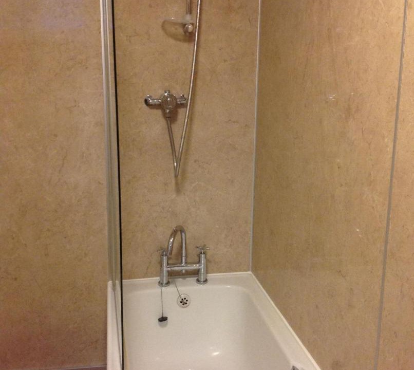 Photo of Bathroom in Ventnor