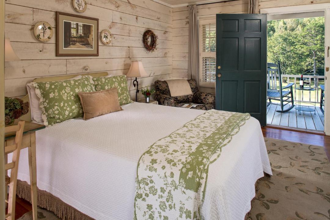 Photo of Bedroom in Clarkesville
