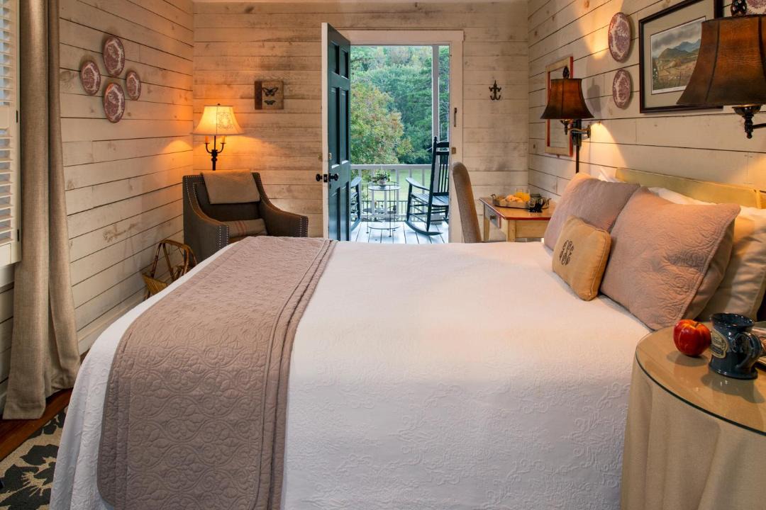 Photo of Bedroom in Clarkesville