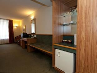 Photo of Others in Arthur's Point