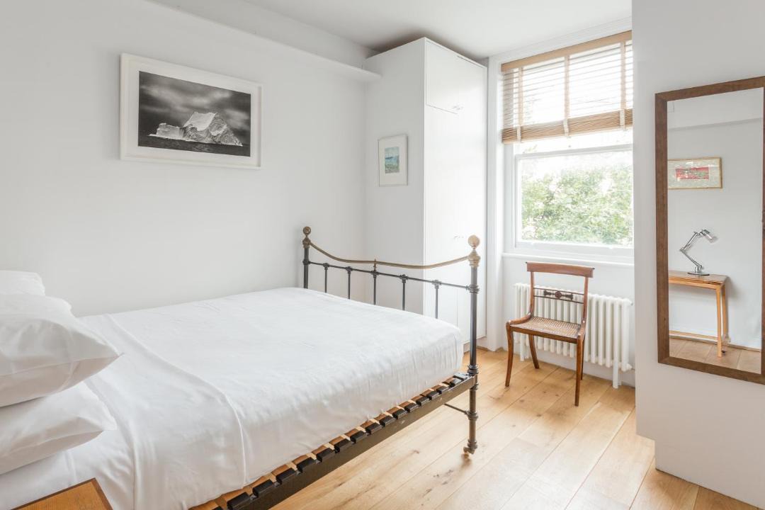 Photo of Bedroom in Pembridge