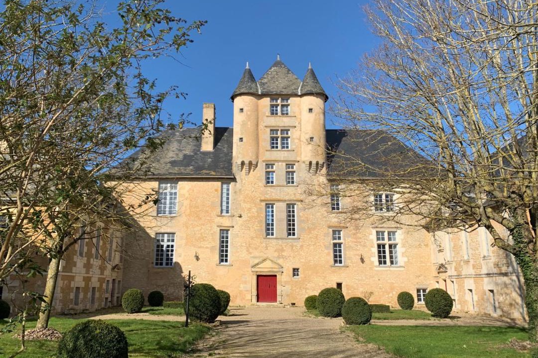 Photo of Buildings in Avanton
