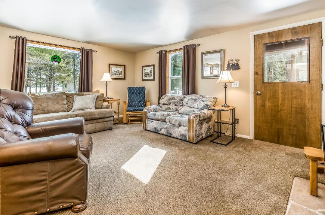 Photo of Livingroom in Manitowish Waters