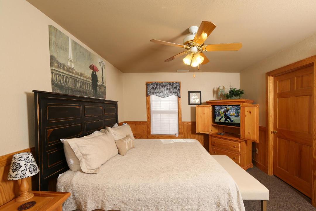 Photo of Bedroom in Pigeon Forge