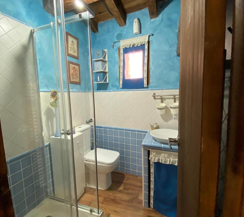 Photo of Bathroom in Gea de Albarracin